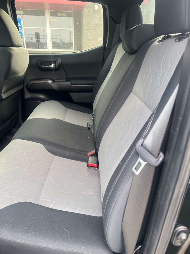 Toyota Tacoma 4WD TRD Off Road Double Cab 5' Bed V6 MT (Natl) 2022