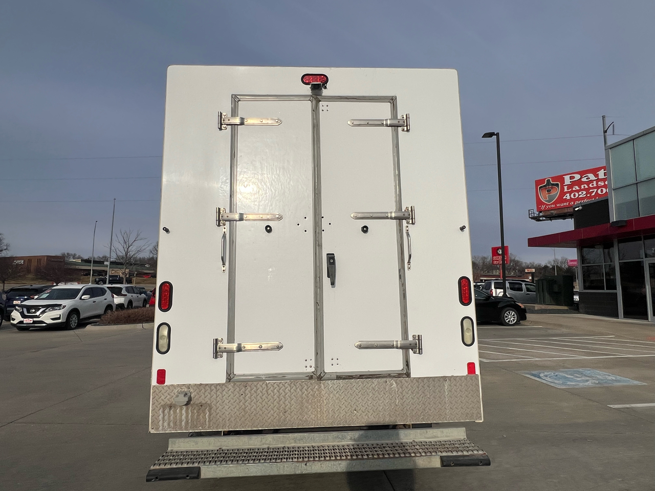 Chevrolet Express Commercial Cutaway 3500 Van 139" 2013