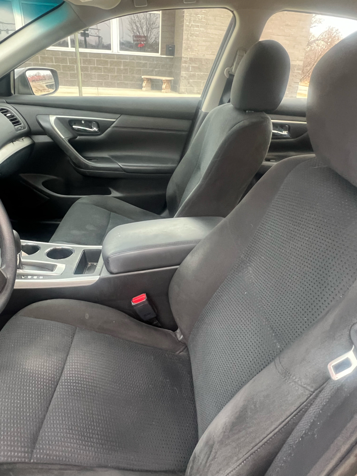 Nissan Altima 4dr Sdn I4 2.5 S 2015