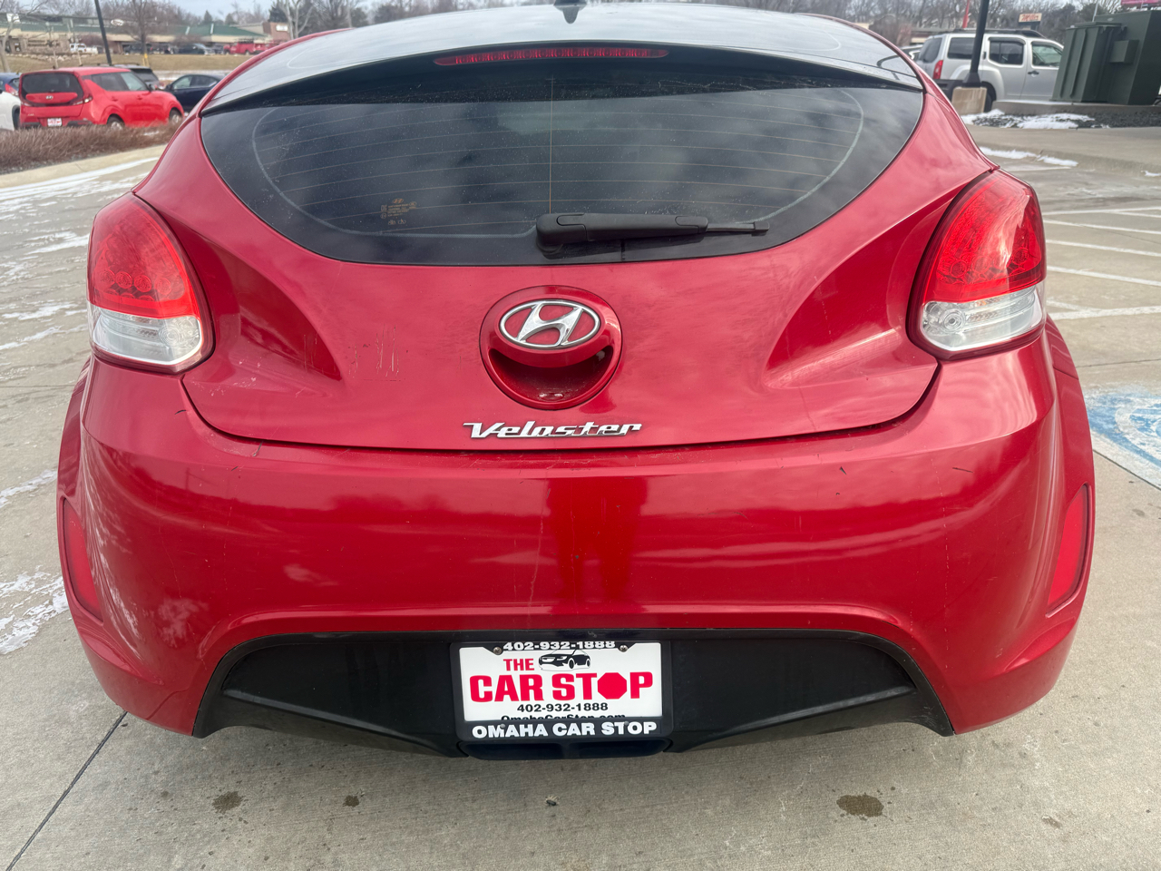 Hyundai Veloster 3dr Cpe Auto w/Gray Int 2012