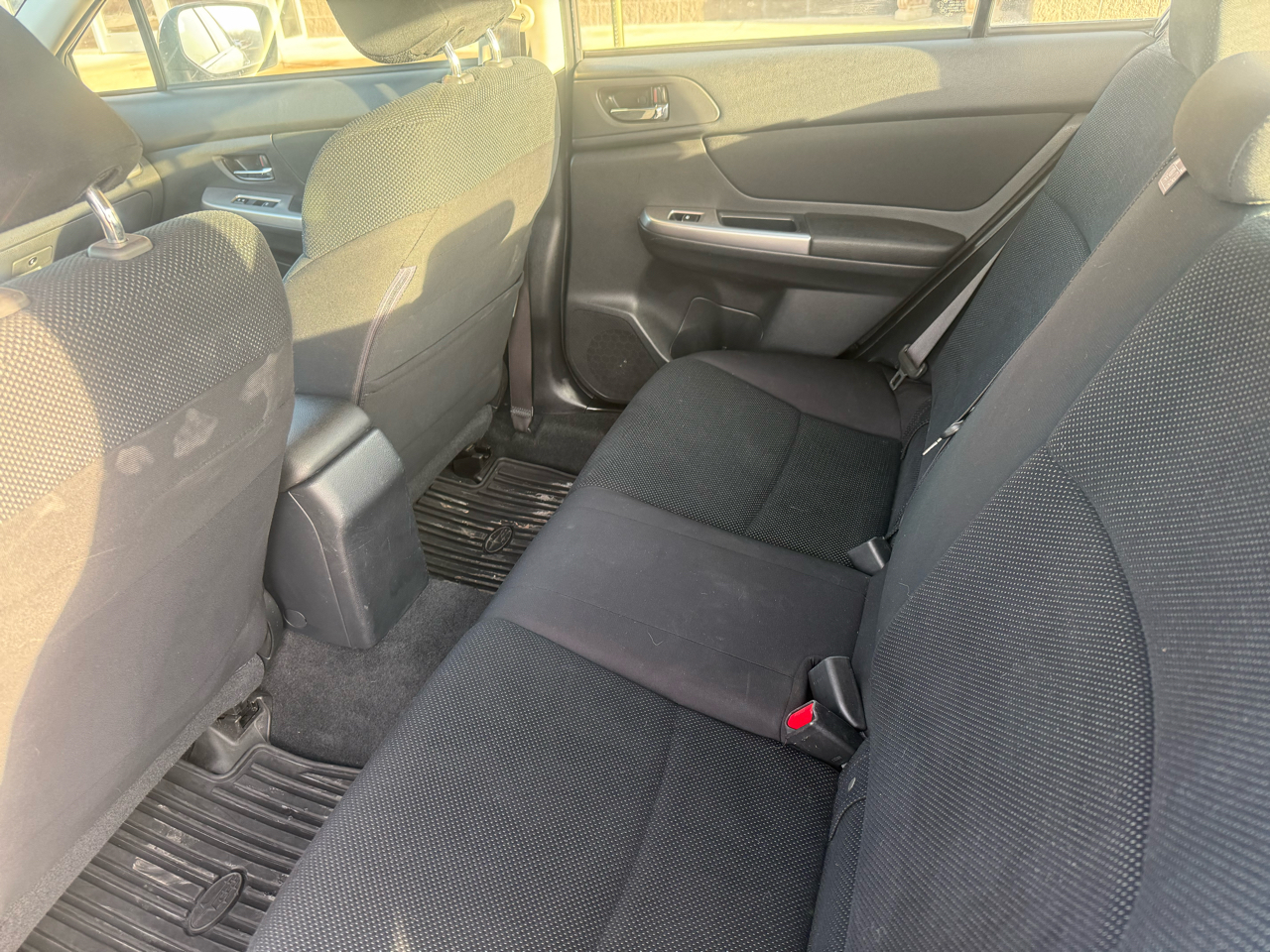 Subaru Impreza Sedan 4dr CVT 2.0i Premium 2016