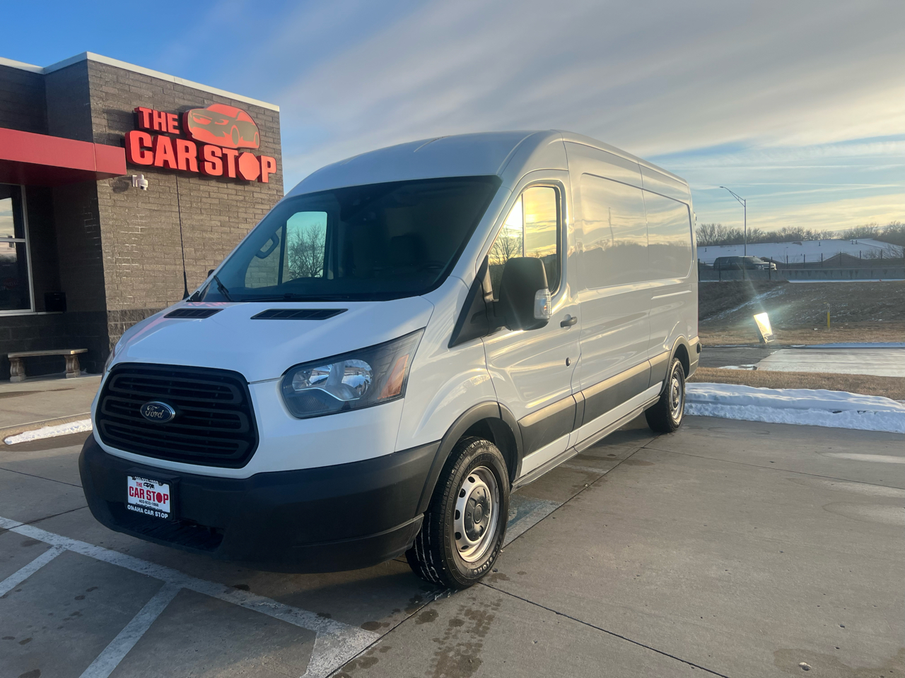 Ford Transit Van T-250 148" Med Rf 9000 GVWR Sliding RH Dr 2019