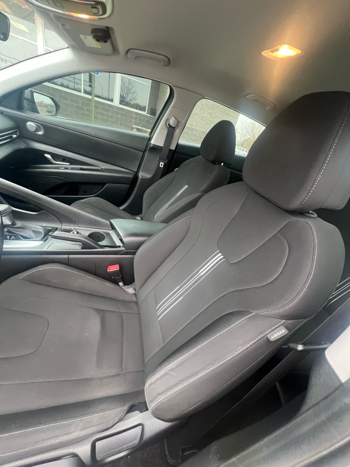 Hyundai Elantra SEL IVT *Ltd Avail* 2021