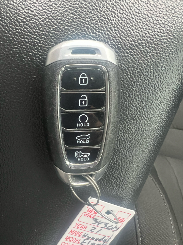 Hyundai Elantra SEL IVT *Ltd Avail* 2021