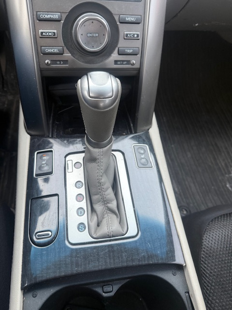 Acura RL 4dr Sdn (Natl) 2009