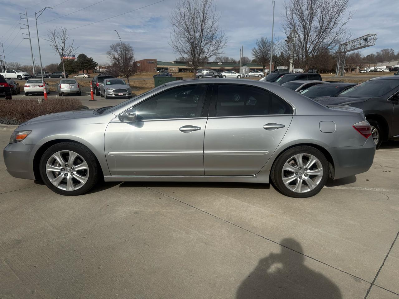 Acura RL 4dr Sdn (Natl) 2009