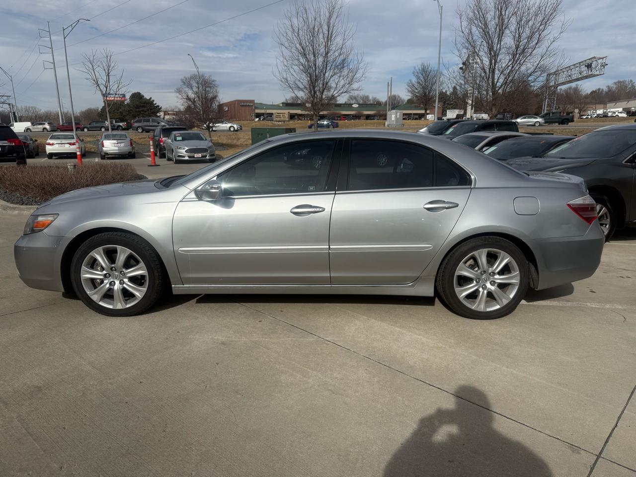 Acura RL 4dr Sdn (Natl) 2009