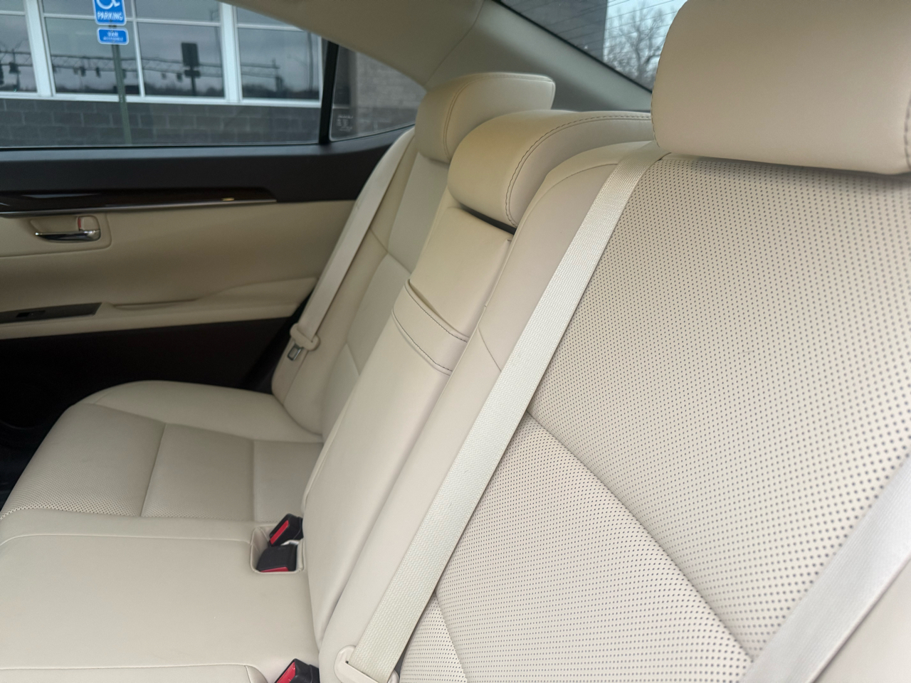 Lexus ES ES 350 FWD 2017