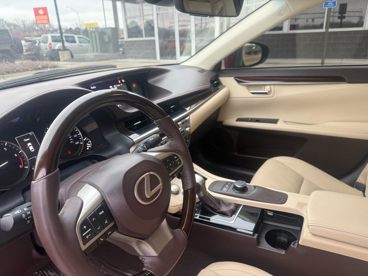 Lexus ES ES 350 FWD 2017