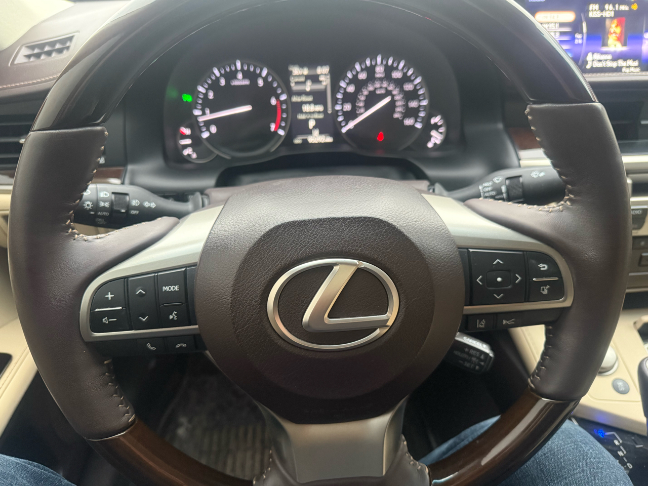 Lexus ES ES 350 FWD 2017