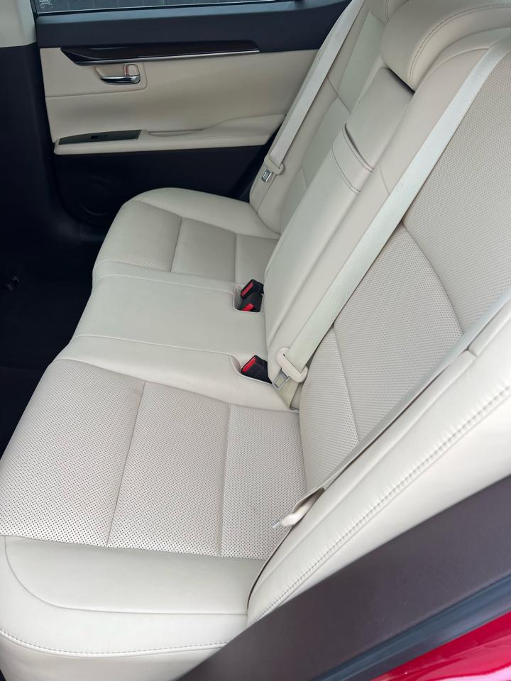 Lexus ES ES 350 FWD 2017