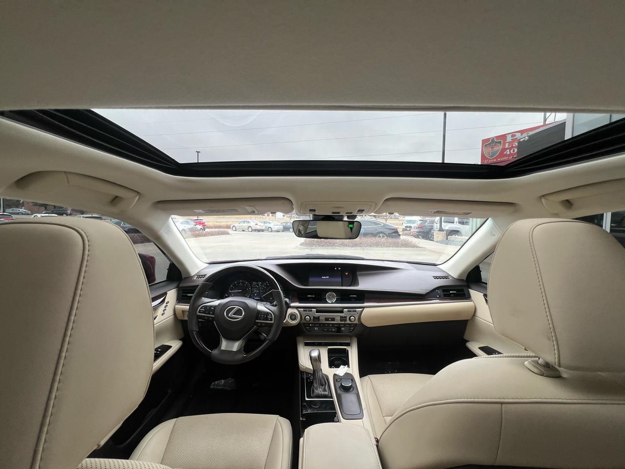 Lexus ES ES 350 FWD 2017