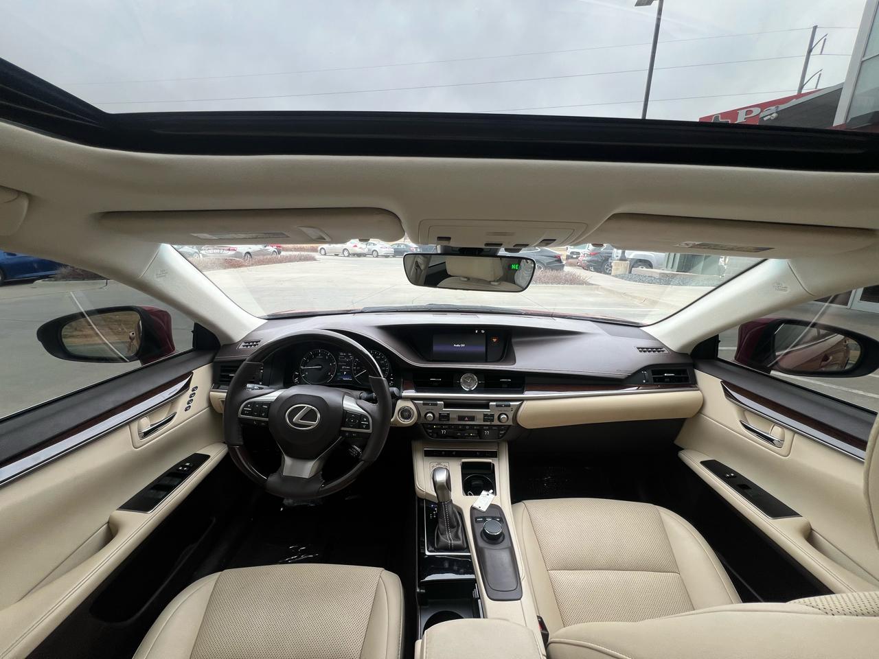 Lexus ES ES 350 FWD 2017