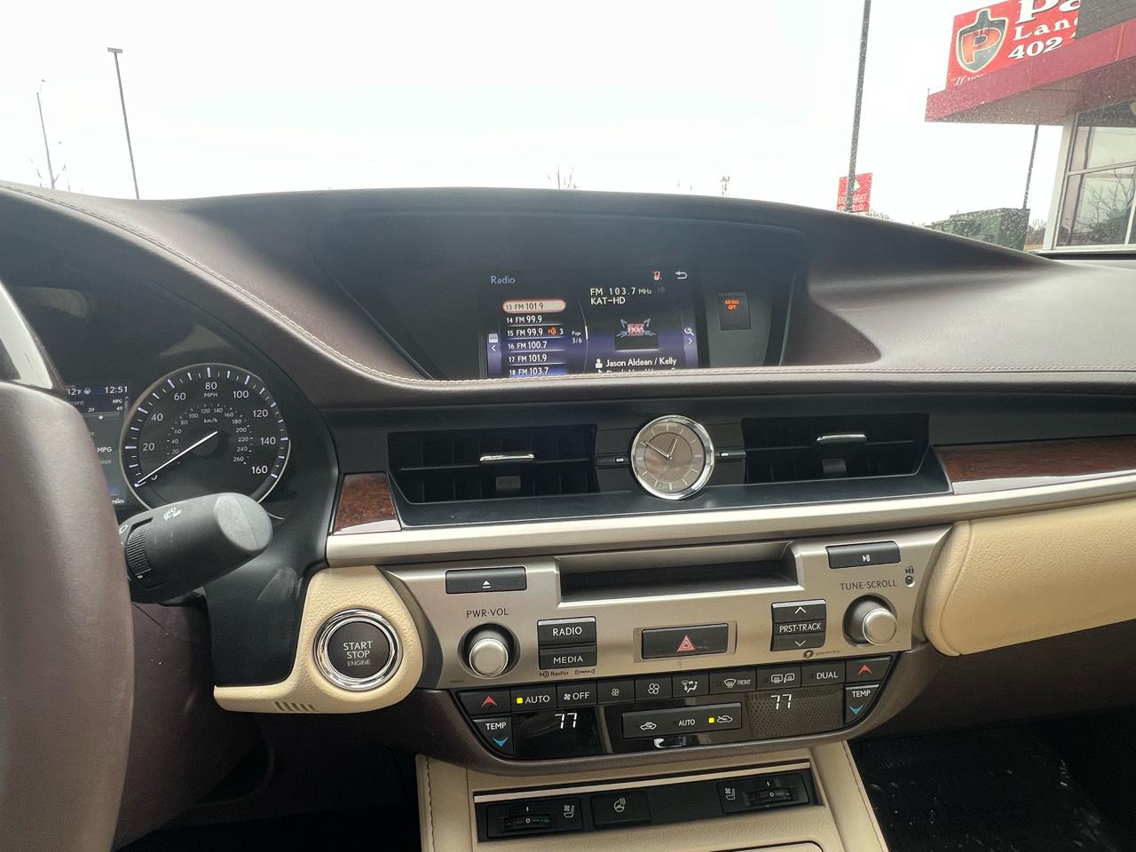 Lexus ES ES 350 FWD 2017