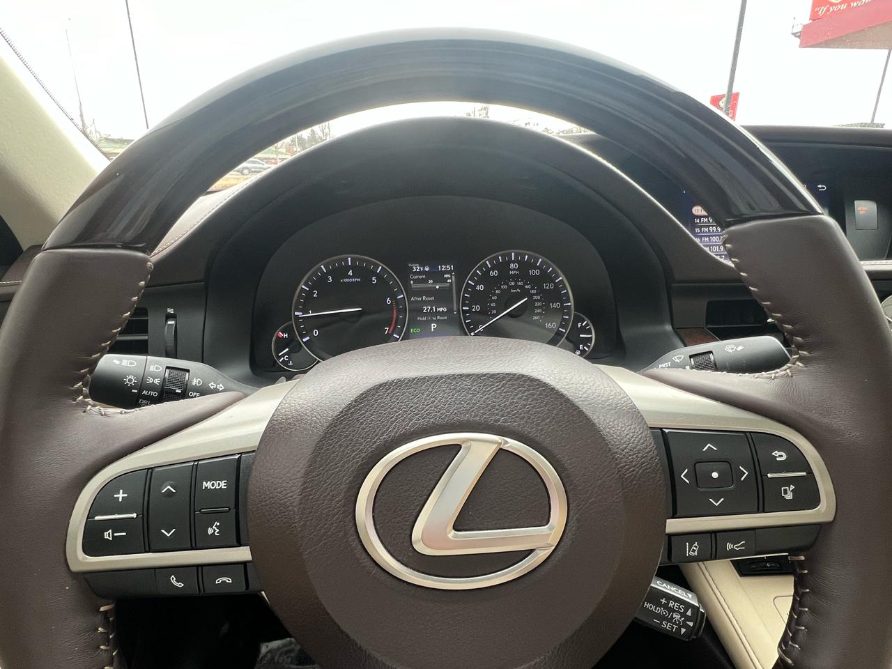 Lexus ES ES 350 FWD 2017