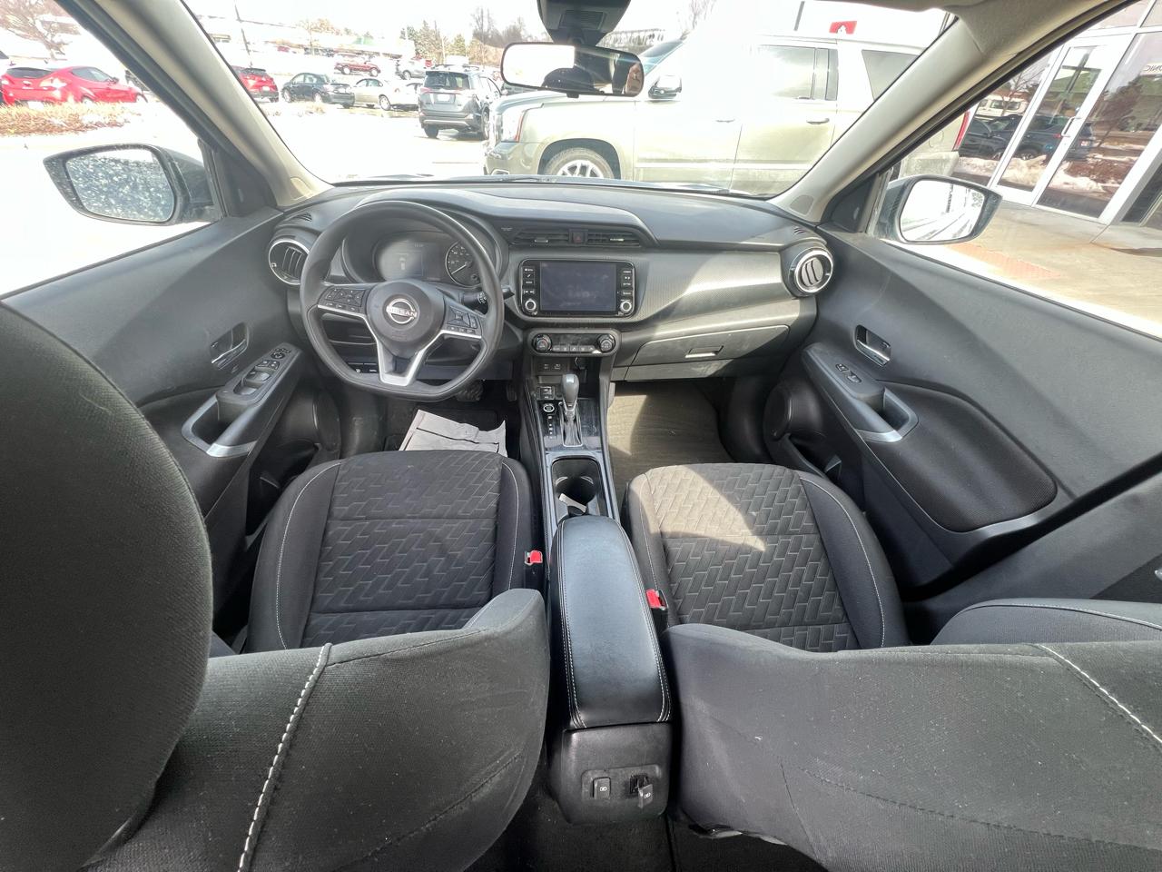 Nissan Kicks SV FWD 2022