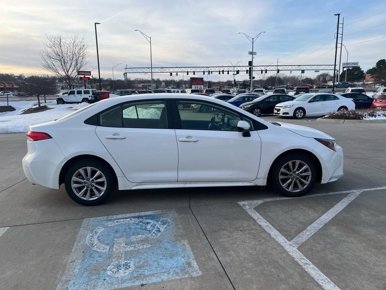 Toyota Corolla LE CVT (Natl) 2023