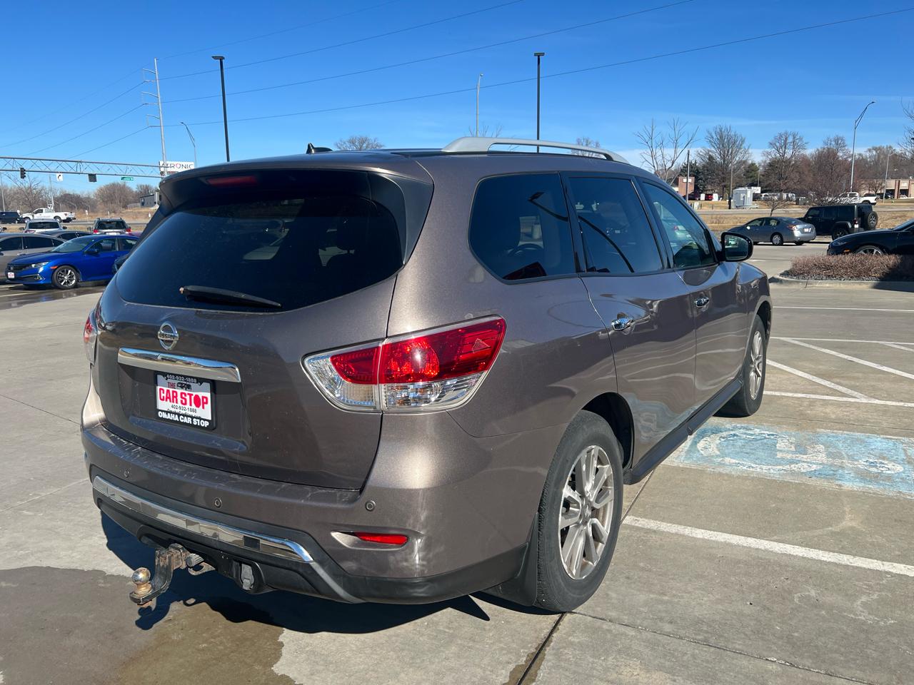 Nissan Pathfinder 4WD 4dr SV 2013