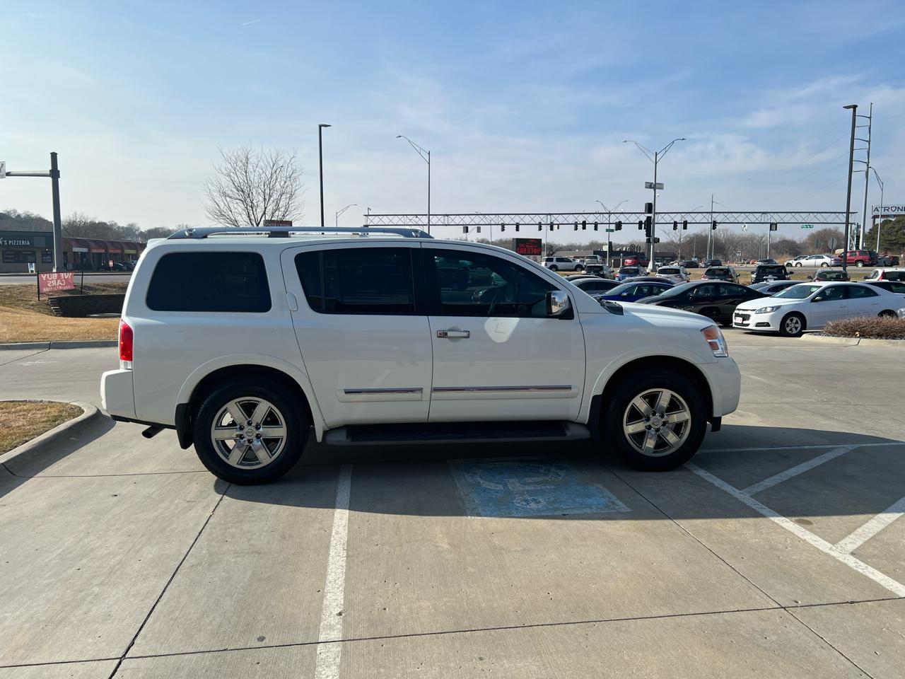 Nissan Armada 4WD 4dr Platinum 2014