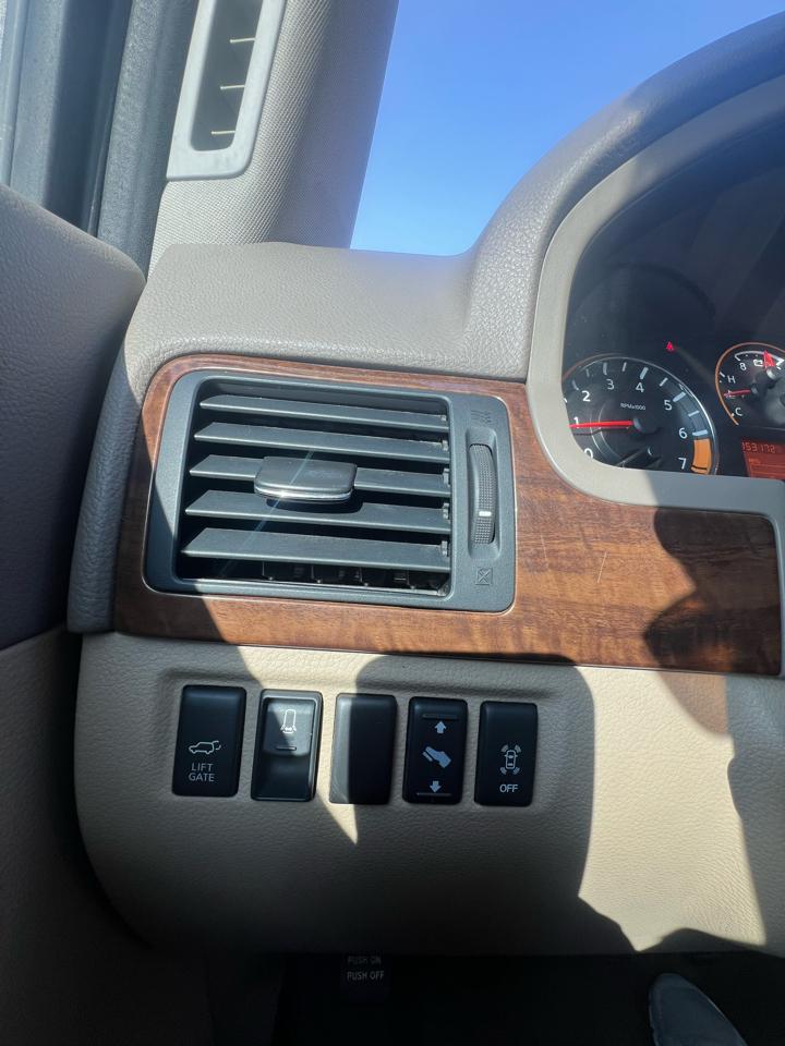 Nissan Armada 4WD 4dr Platinum 2014