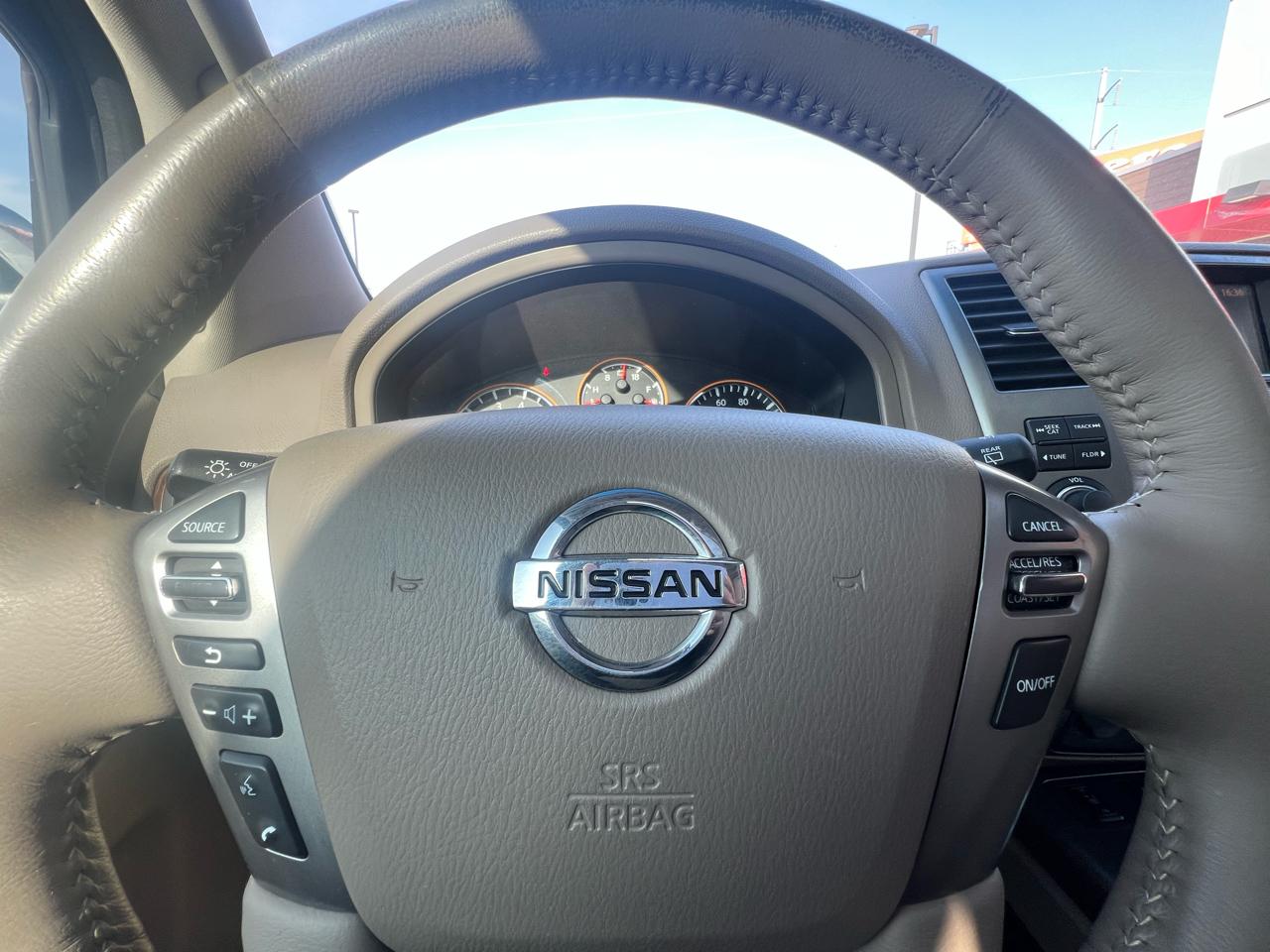 Nissan Armada 4WD 4dr Platinum 2014
