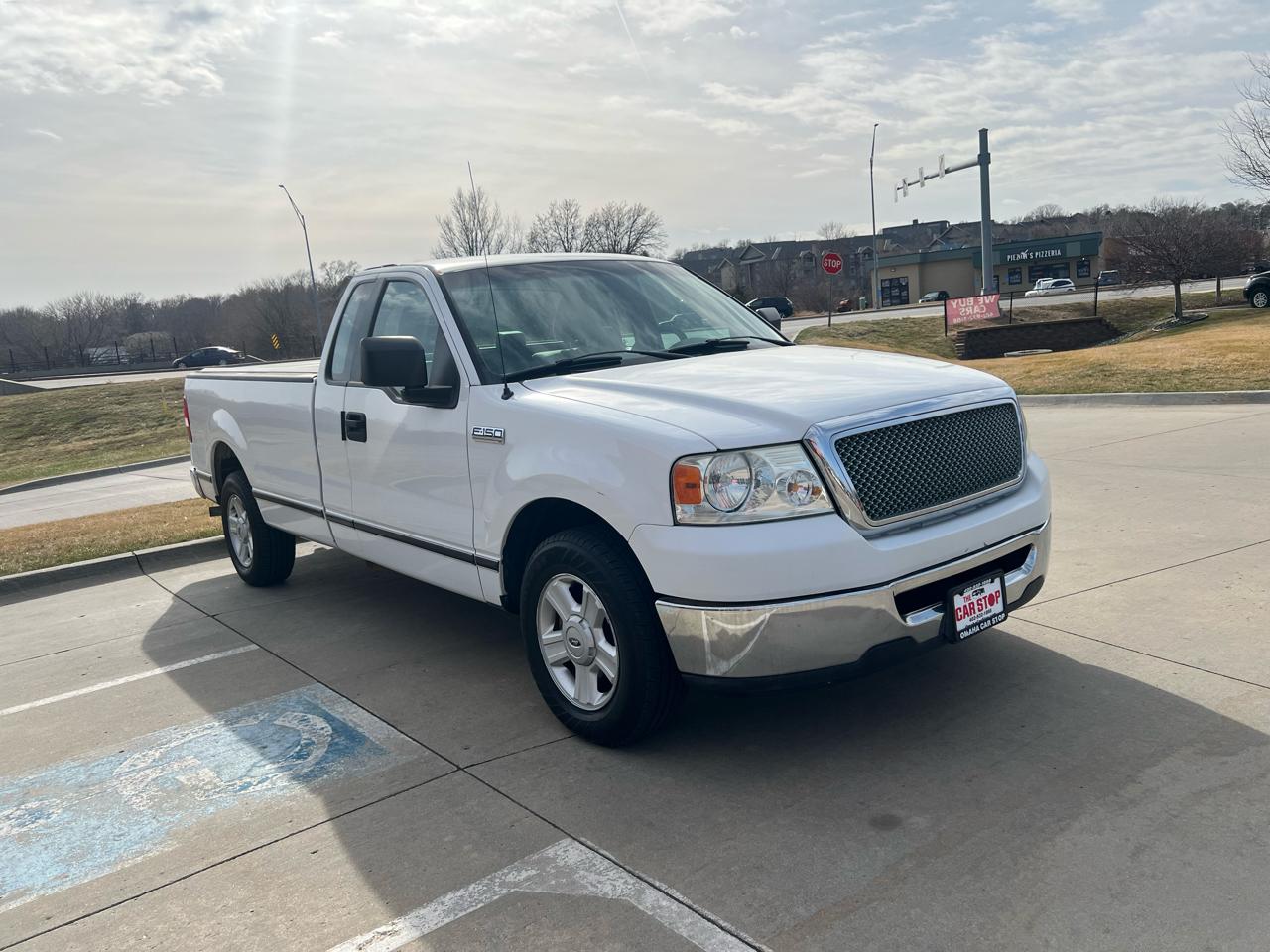 Ford F-150 2WD Reg Cab 126" XLT 2008