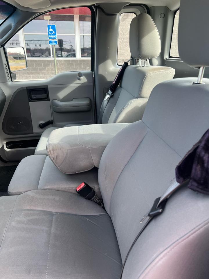 Ford F-150 2WD Reg Cab 126" XLT 2008