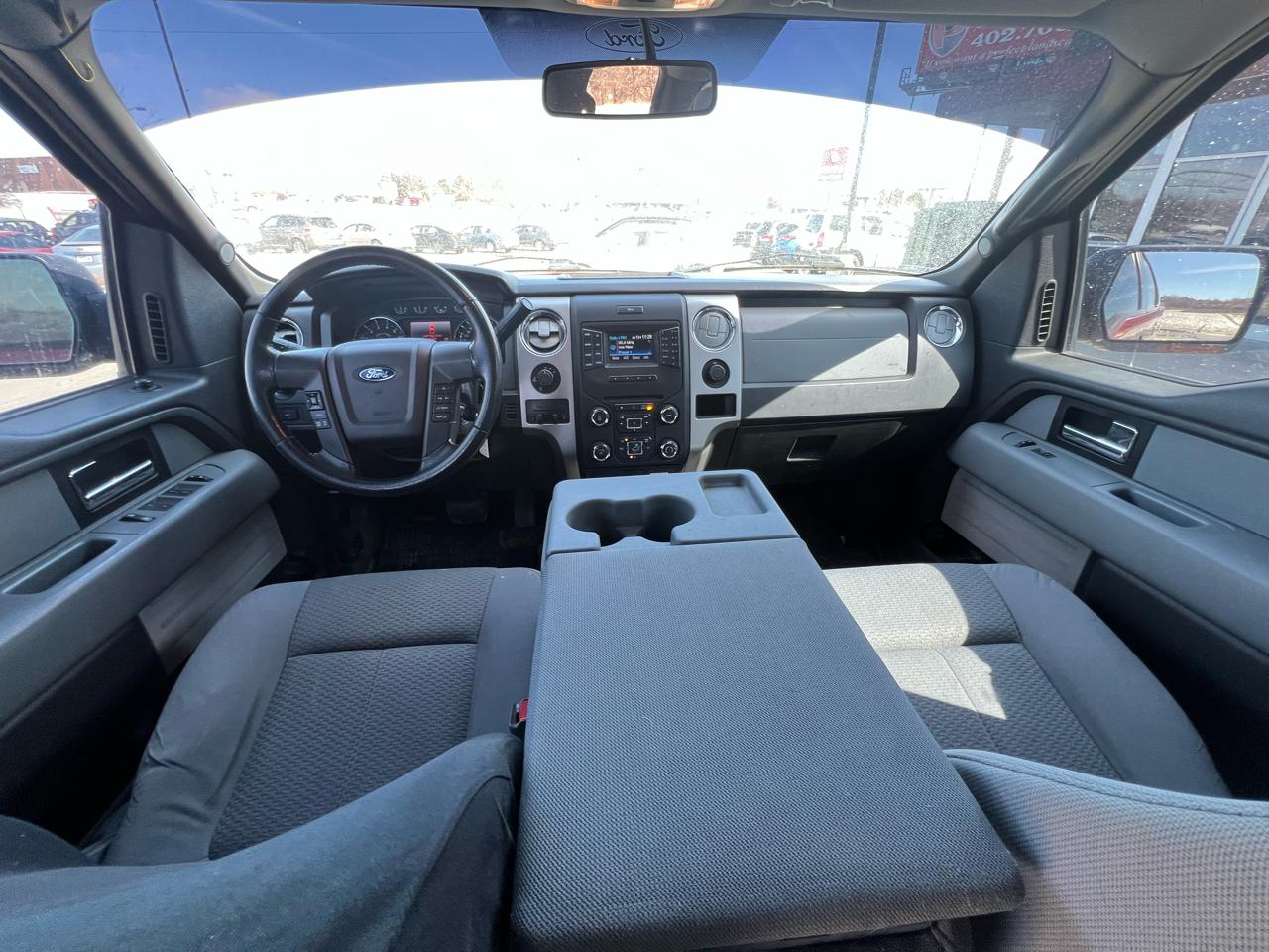 Ford F-150 4WD SuperCrew 145" Platinum 2013