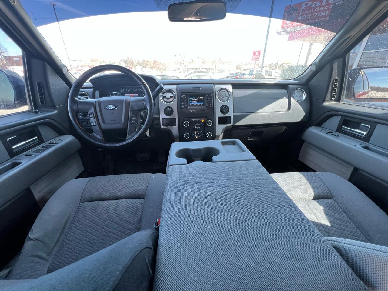 Ford F-150 4WD SuperCrew 145" Platinum 2013