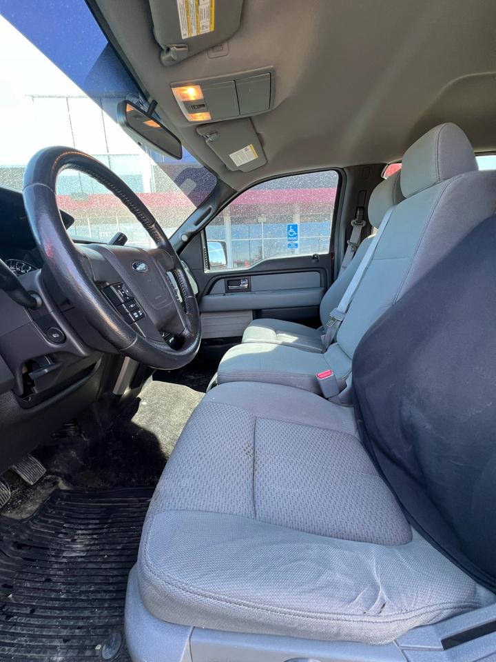 Ford F-150 4WD SuperCrew 145" Platinum 2013