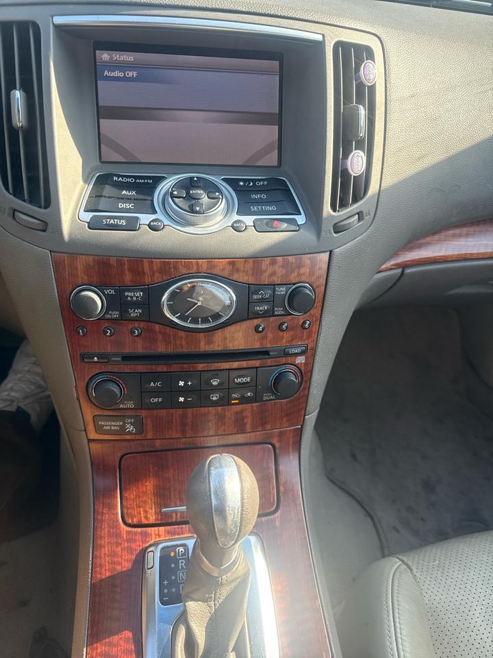 Infiniti G37 Sedan 4dr x AWD 2009