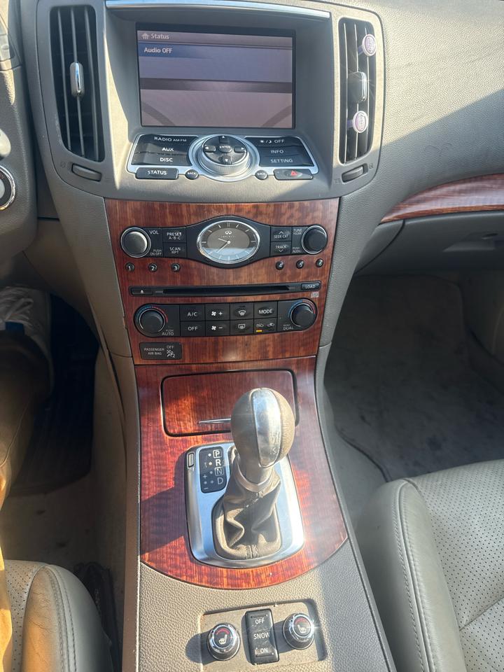 Infiniti G37 Sedan 4dr x AWD 2009