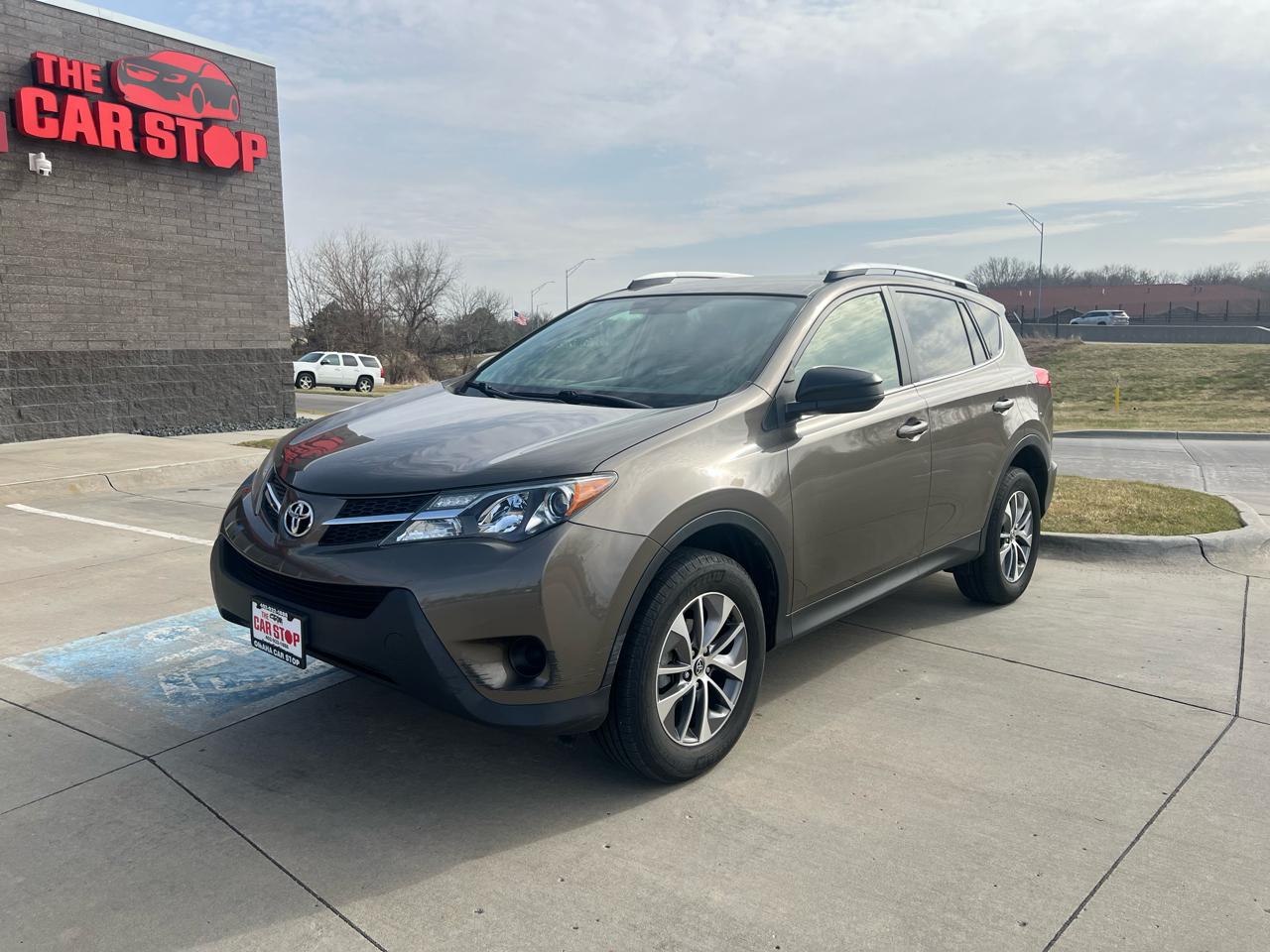 Toyota RAV4 AWD 4dr LE (Natl) 2015