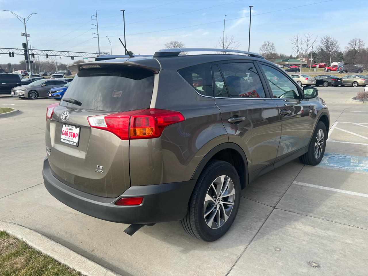 Toyota RAV4 AWD 4dr LE (Natl) 2015