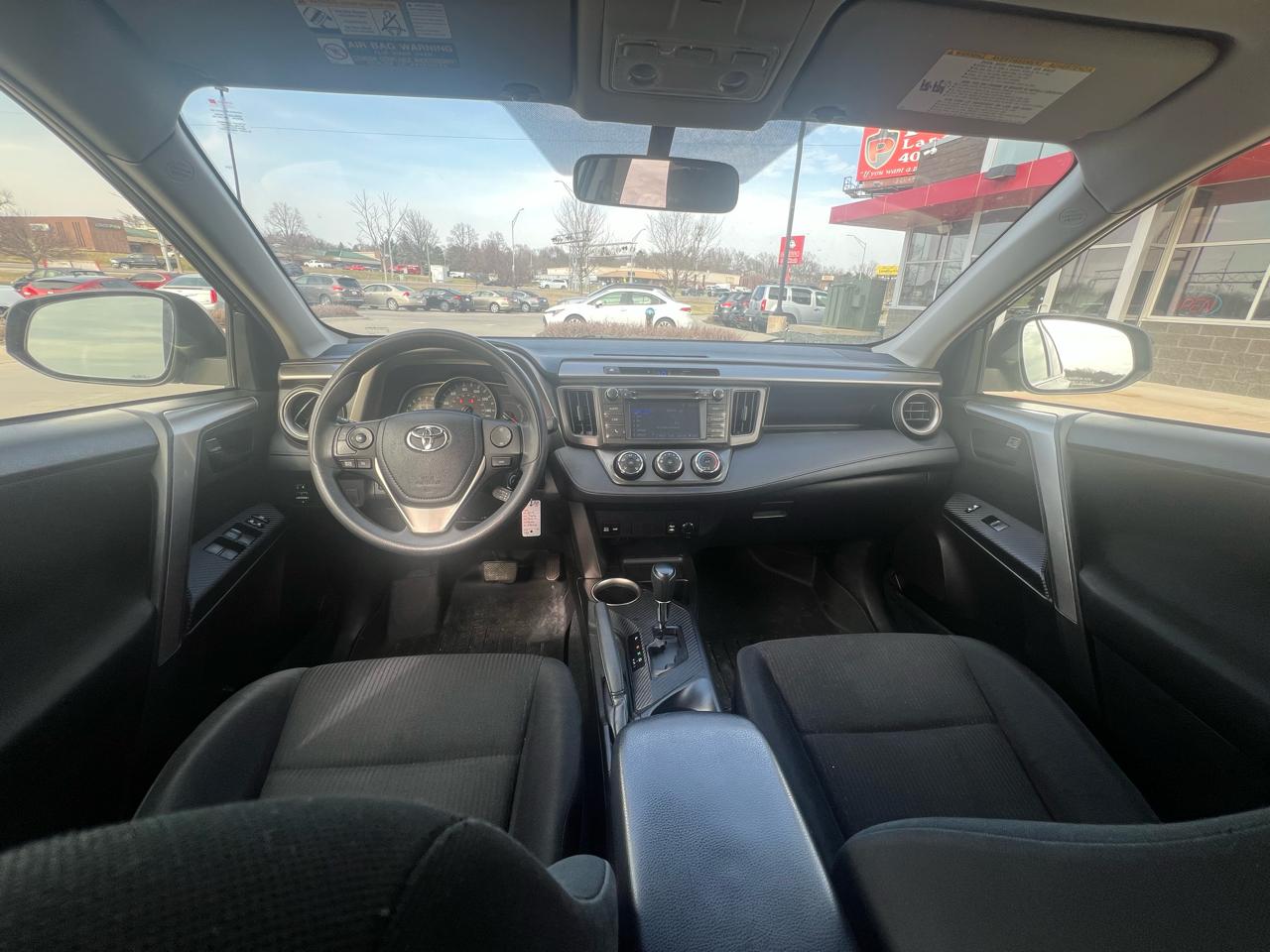 Toyota RAV4 AWD 4dr LE (Natl) 2015