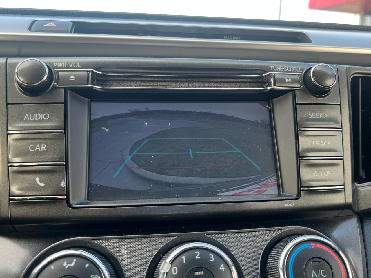 Toyota RAV4 AWD 4dr LE (Natl) 2015