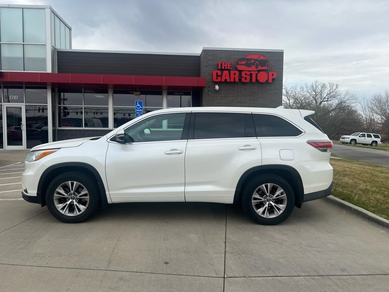 2016 Toyota Highlander AWD 4dr V6 LE (Natl)