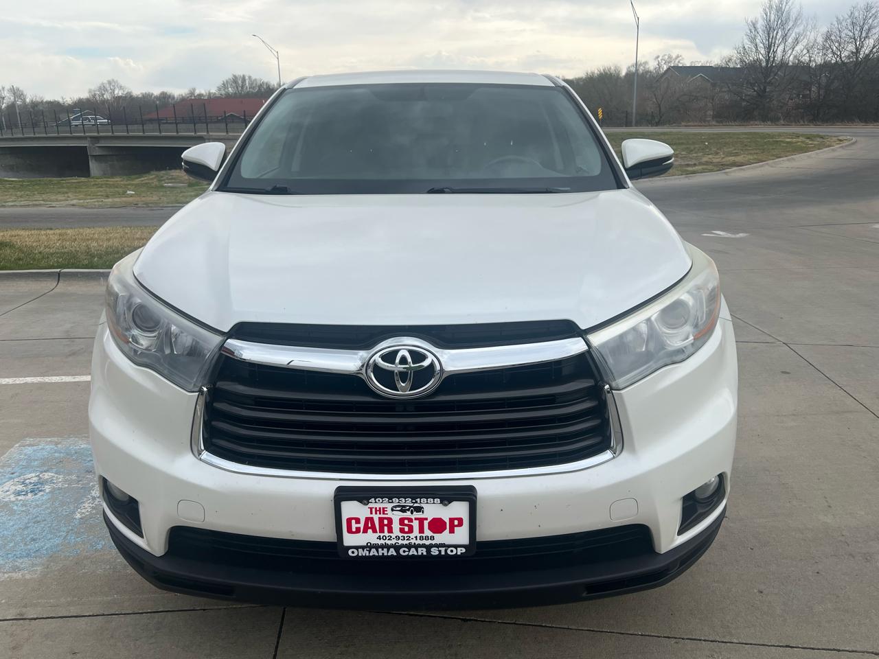 Toyota Highlander AWD 4dr V6 LE (Natl) 2016