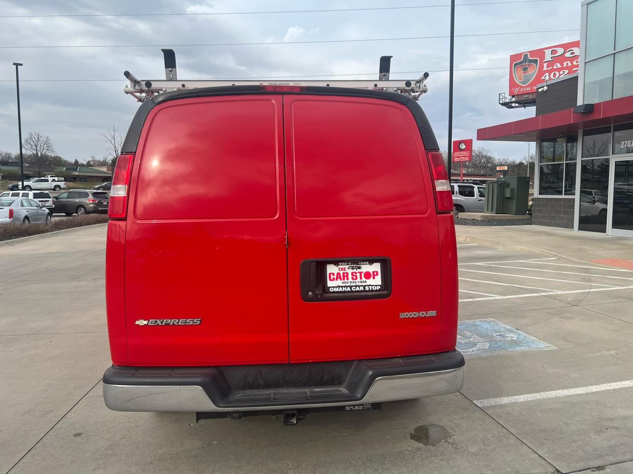 Chevrolet Express Cargo Van RWD 3500 135" 2020