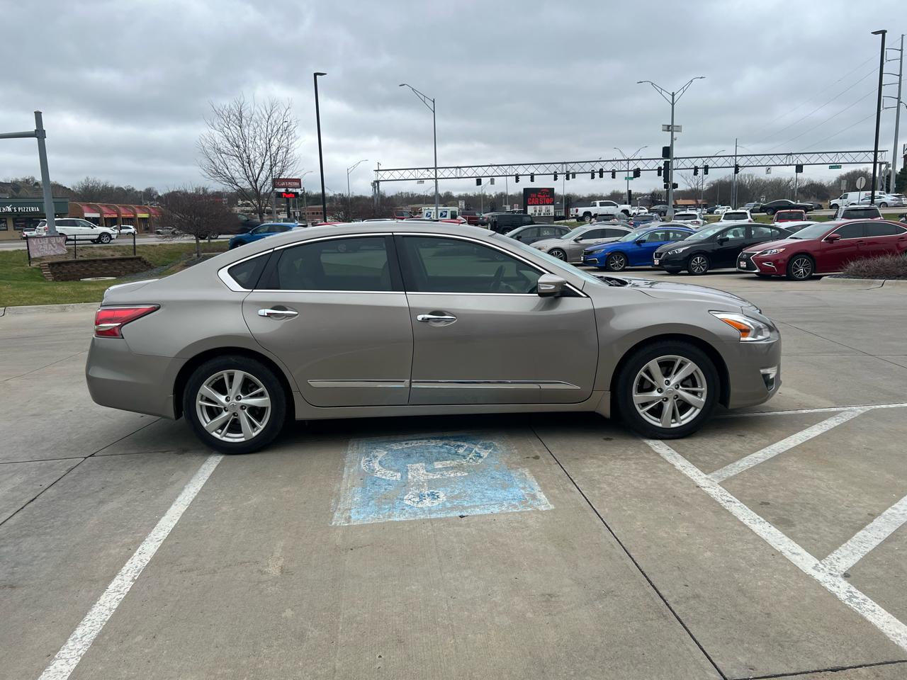 Nissan Altima 4dr Sdn I4 2.5 SL 2015