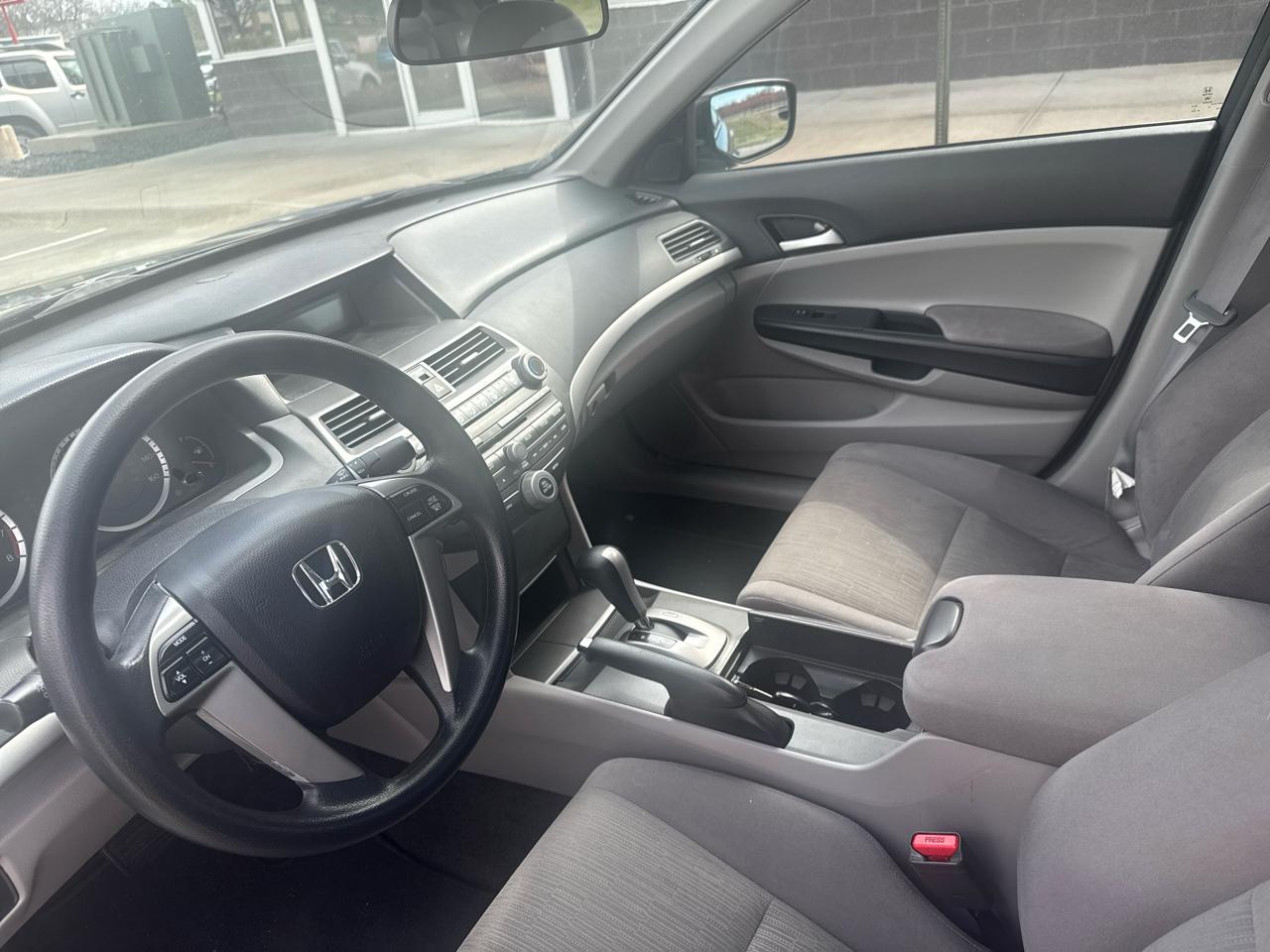 Honda Accord Sdn 4dr I4 Auto LX 2012