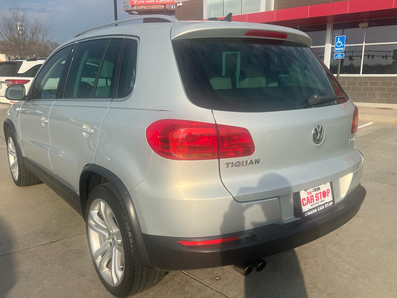 Volkswagen Tiguan 2WD 4dr Auto SE w/Sunroof & Nav 2013