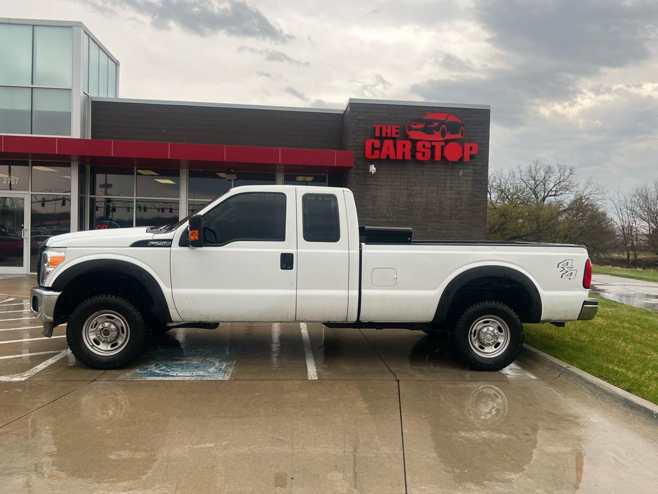Ford Super Duty F-250 SRW 4WD SuperCab 142" Lariat 2012