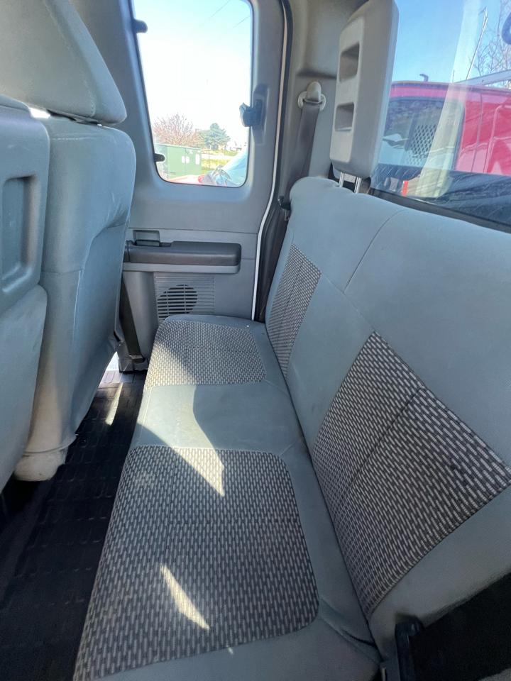 Ford Super Duty F-250 SRW 4WD SuperCab 142" Lariat 2012