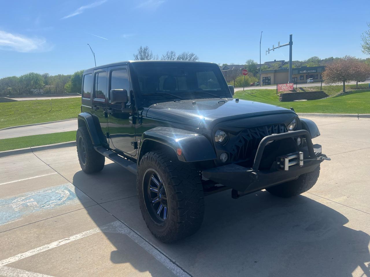 Jeep Wrangler Unlimited 4WD 4dr Sahara 2016