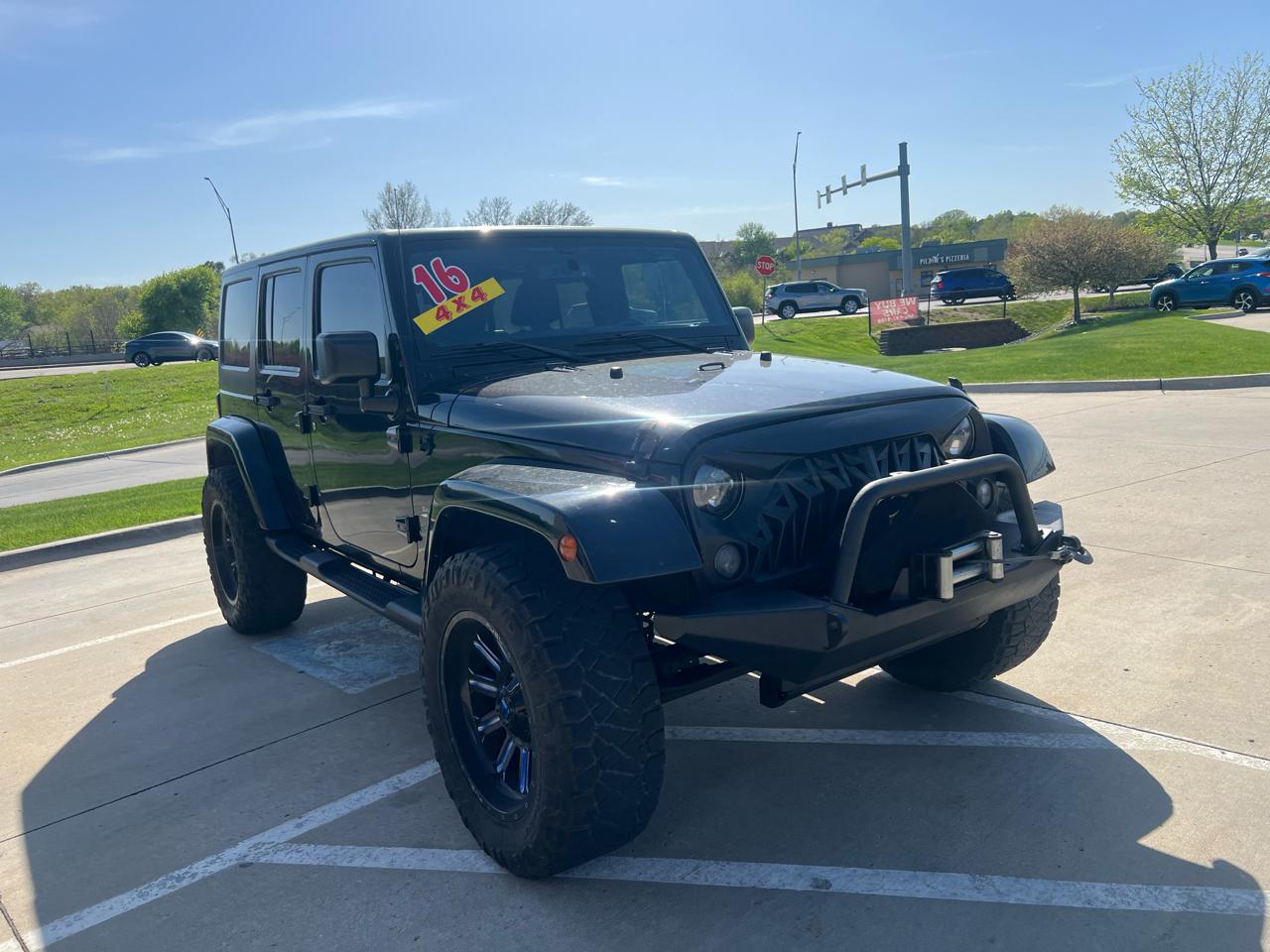 Jeep Wrangler Unlimited 4WD 4dr Sahara 2016
