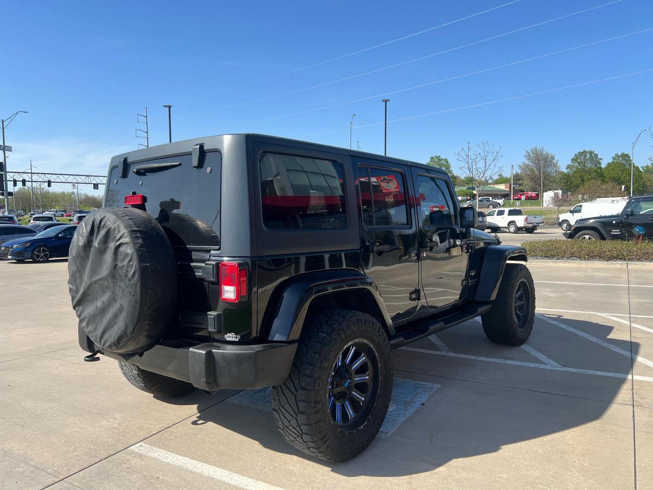 Jeep Wrangler Unlimited 4WD 4dr Sahara 2016