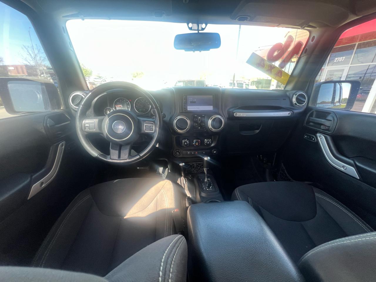 Jeep Wrangler Unlimited 4WD 4dr Sahara 2016