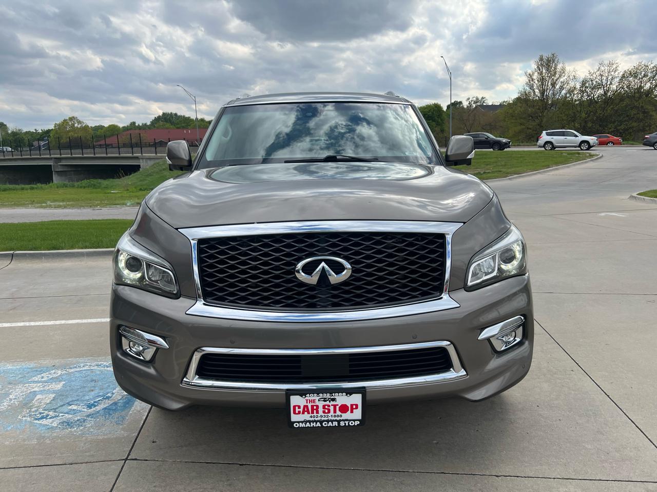 Infiniti QX80 AWD 2017
