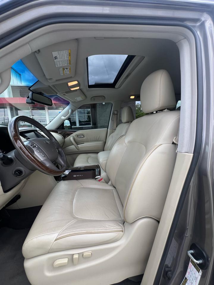 Infiniti QX80 AWD 2017